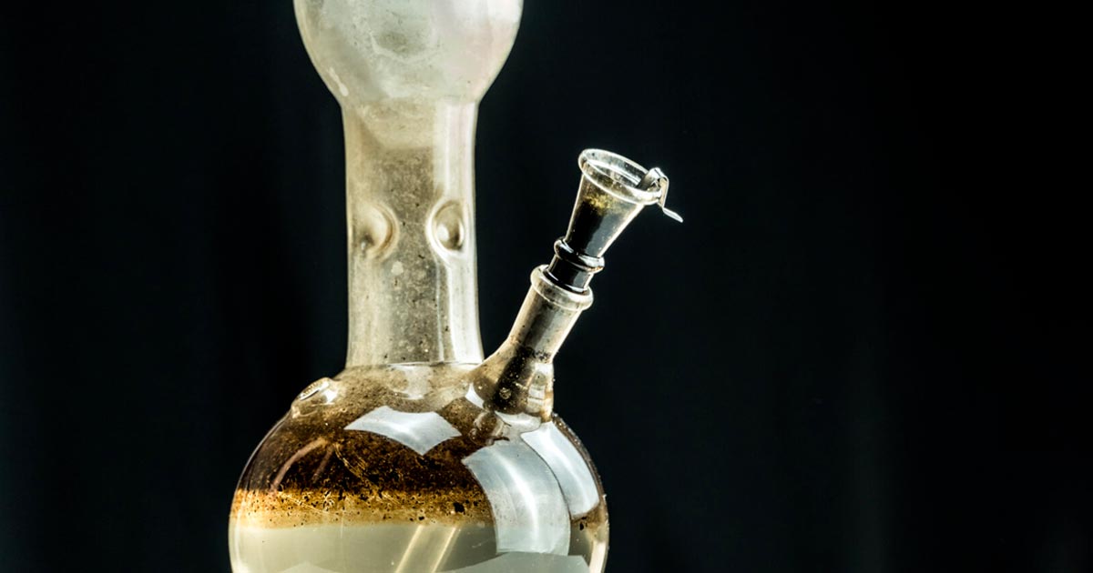 Wasser aus der Bong
