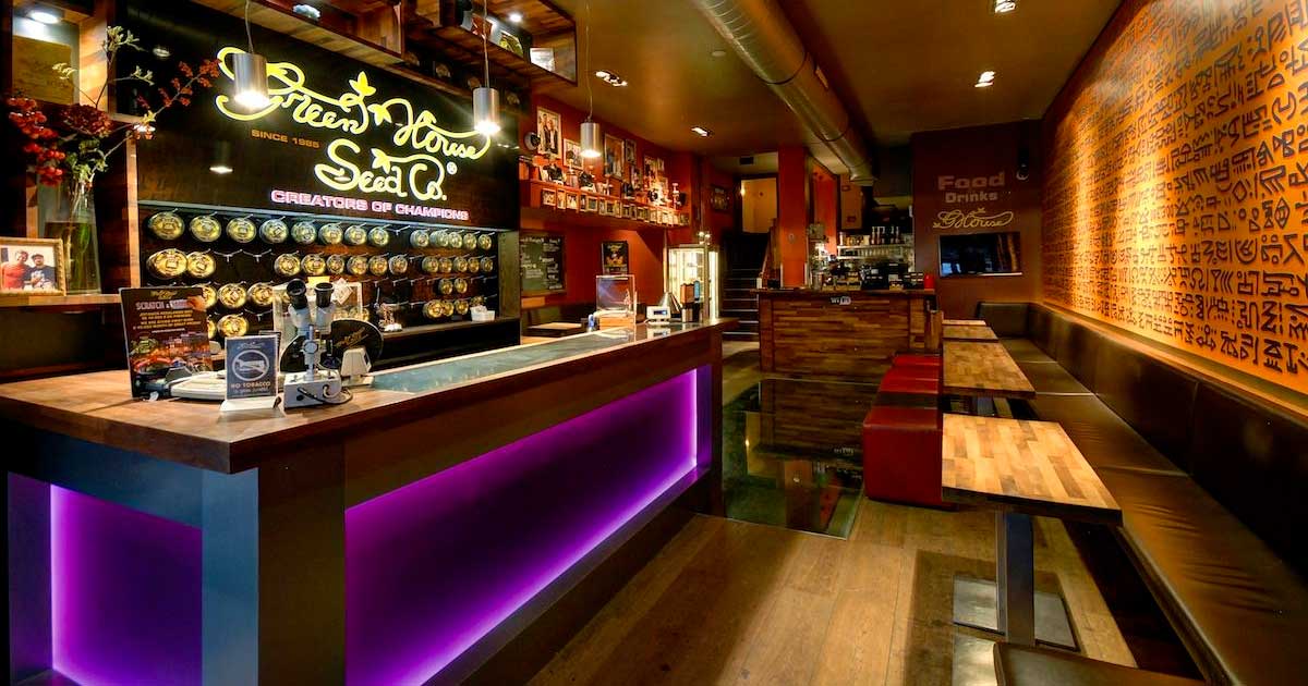 Ablehnung des Verbots von Touristen in Amsterdamer Coffeeshops