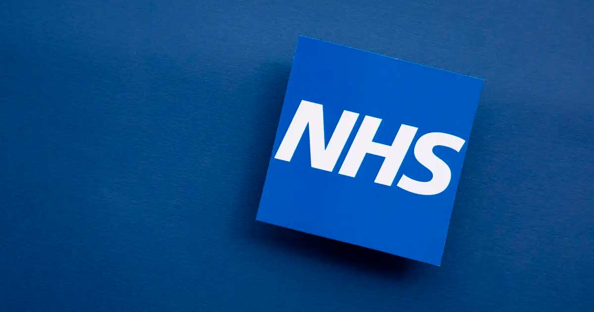 Eine britische Patientin ficht die Entscheidungen des NHS an
